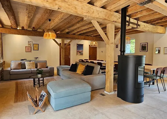 D'hotes De Charme L'evasida Les Echappees Belles 住宿加早餐酒店 Antignac