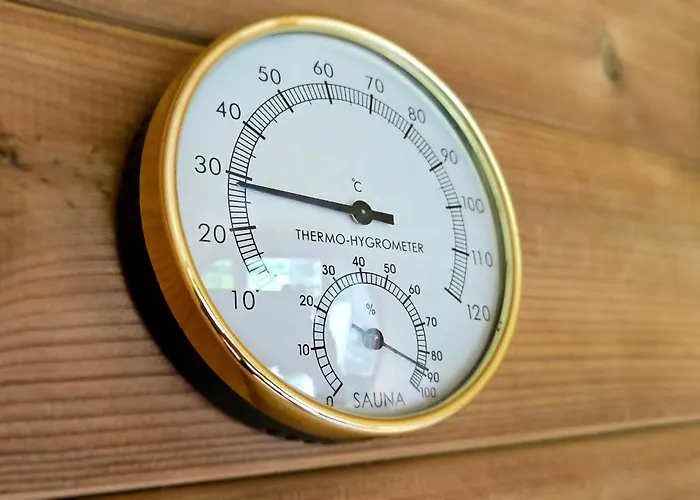 D'hotes De Charme L'evasida Les Echappees Belles 住宿加早餐酒店 Antignac