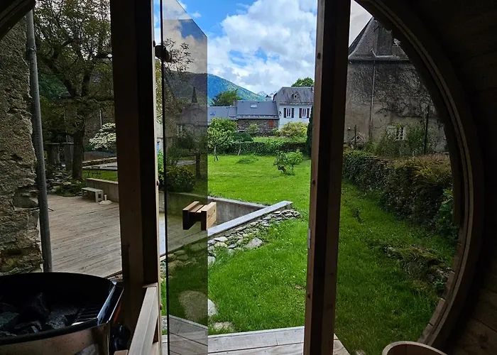 D'hotes De Charme L'evasida Les Echappees Belles 住宿加早餐酒店 Antignac